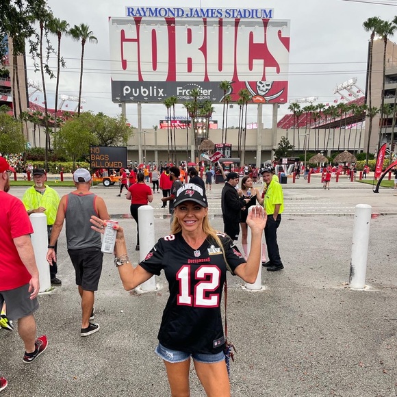 Meet your Posher, Amanda - Picture 6 of 6